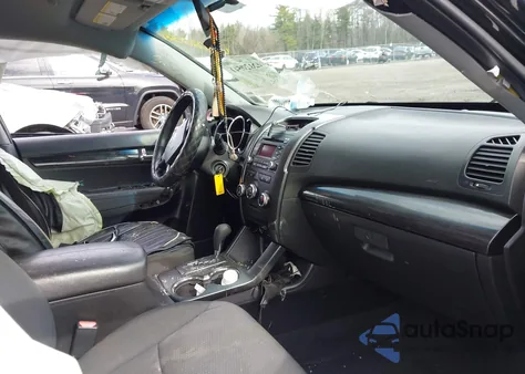 2011 Kia Sorento Lx V6 from USA, damaged, VIN 5XYKTDA28BG069832